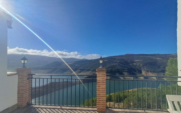 Image No.37-3 Bed House for sale