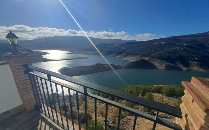 Image No.40-3 Bed House for sale