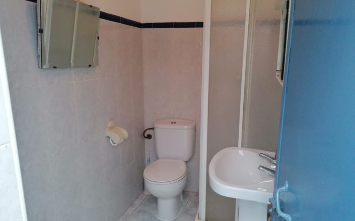 Image No.12-2 Bed House for sale