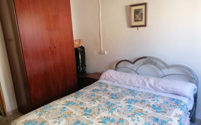 Image No.20-2 Bed House for sale