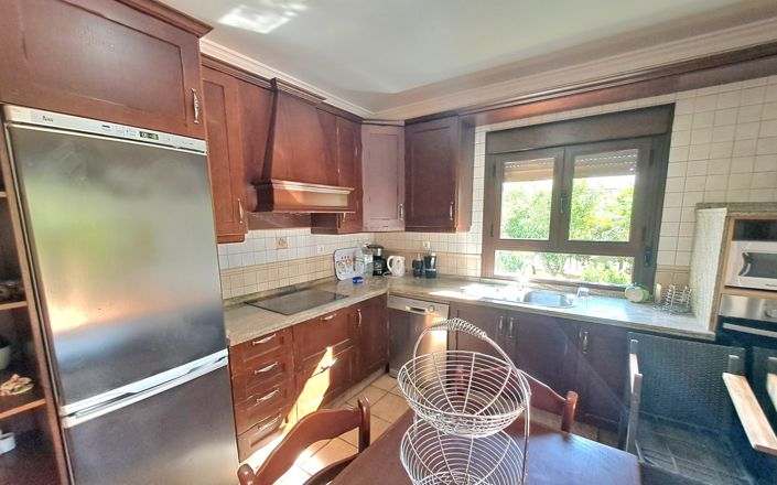 Image No.21-4 Bed House for sale