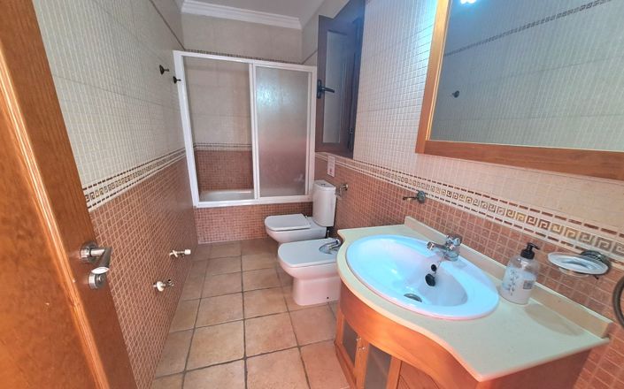 Image No.43-4 Bed House for sale