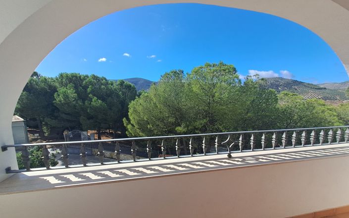 Image No.44-4 Bed House for sale