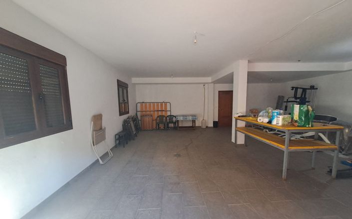 Image No.46-4 Bed House for sale