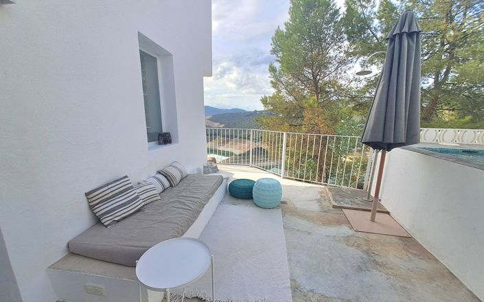 Image No.18-3 Bed House for sale