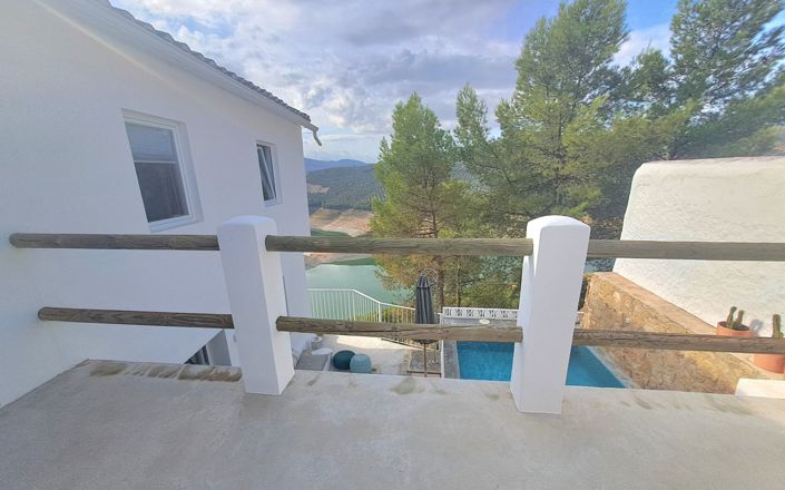 Image No.24-3 Bed House for sale