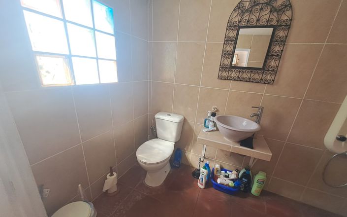 Image No.11-3 Bed House for sale