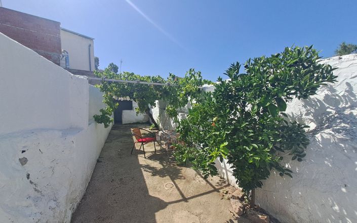 Image No.14-3 Bed House for sale