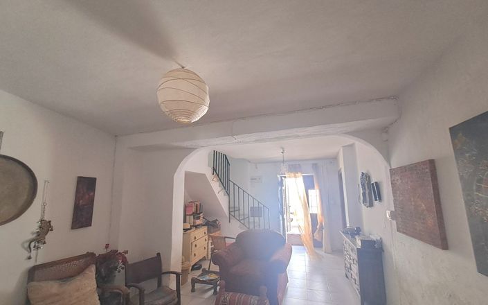 Image No.18-3 Bed House for sale