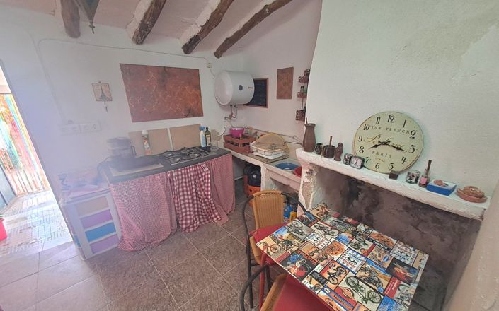 Image No.9-3 Bed House for sale