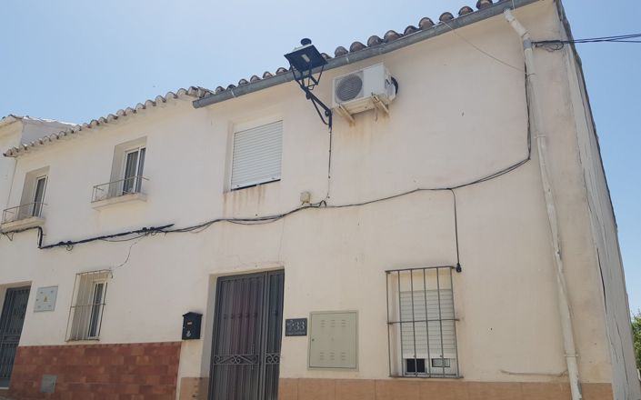 Image No.24-2 Bed House for sale