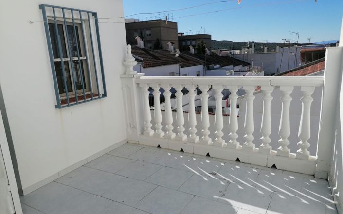 Image No.29-3 Bed House for sale