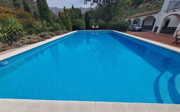 Image No.10-5 Bed House for sale