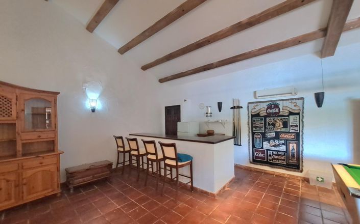 Image No.24-5 Bed House for sale