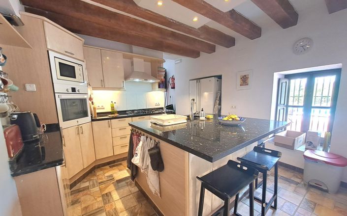 Image No.31-5 Bed House for sale