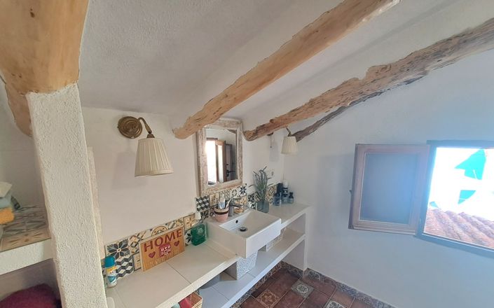 Image No.32-3 Bed House for sale