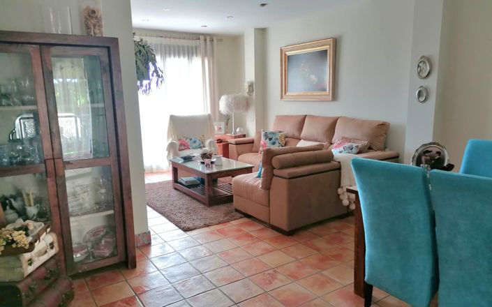 Image No.11-5 Bed House for sale