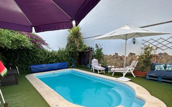 Image No.17-5 Bed House for sale