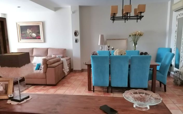 Image No.9-5 Bed House for sale