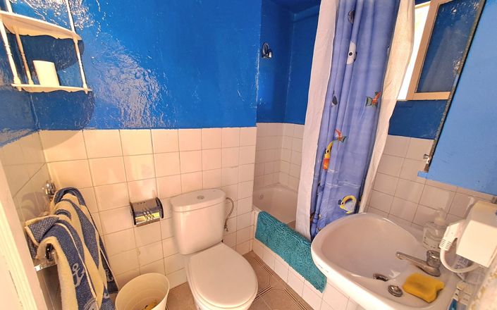 Image No.17-4 Bed House for sale