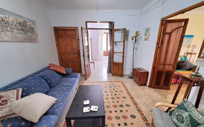 Image No.6-4 Bed House for sale