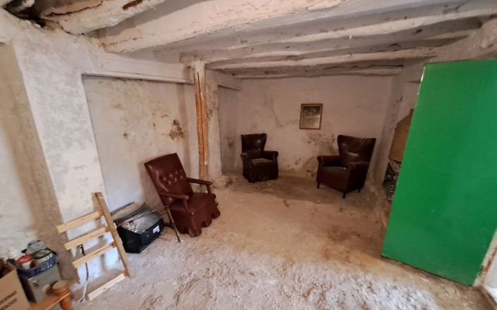 Image No.7-4 Bed House for sale