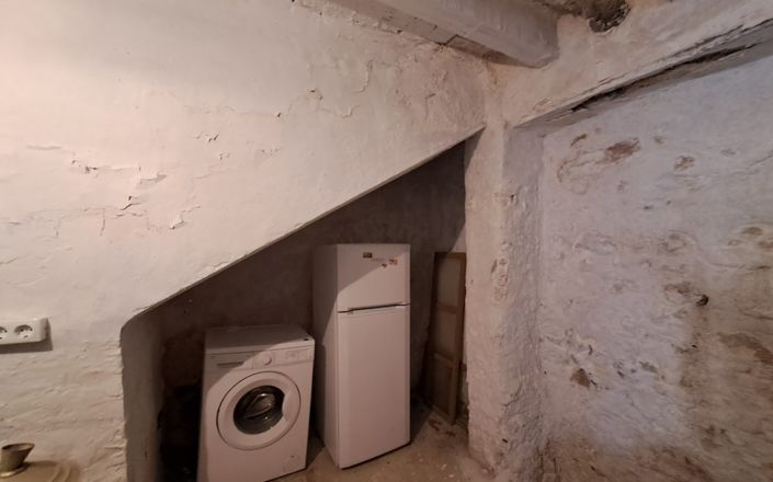 Image No.8-4 Bed House for sale