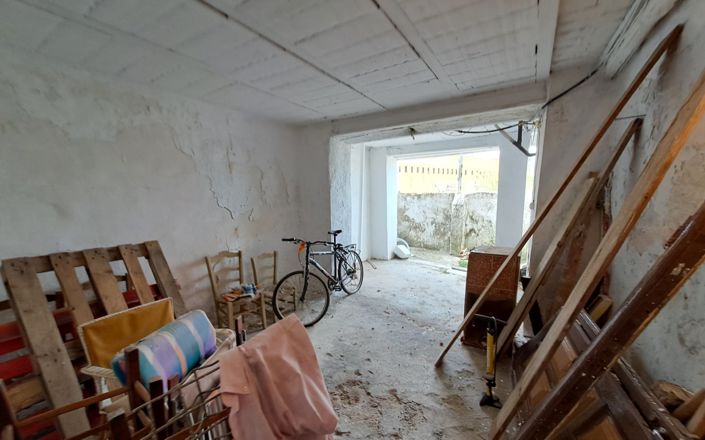 Image No.9-4 Bed House for sale