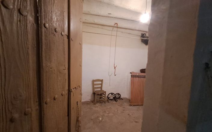 Image No.21-4 Bed House for sale