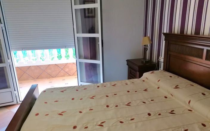 Image No.46-5 Bed House for sale