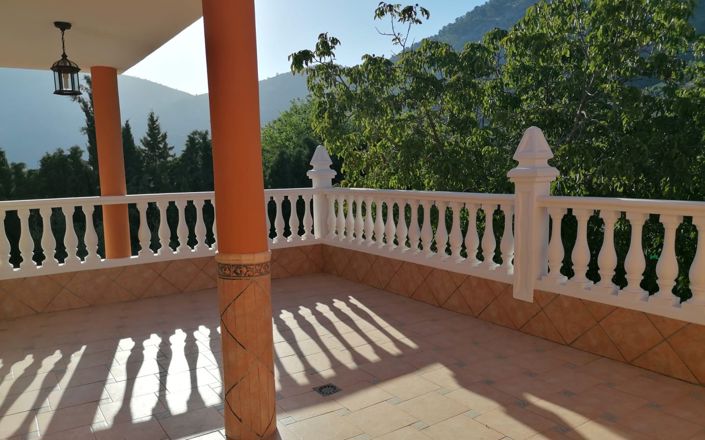 Image No.52-5 Bed House for sale