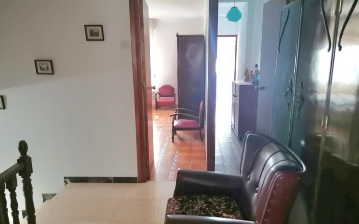 Image No.29-6 Bed House for sale