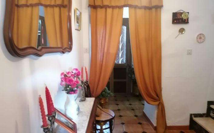 Image No.9-6 Bed House for sale