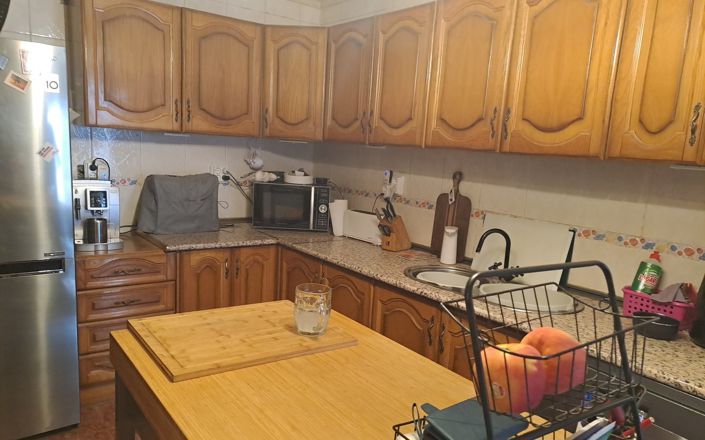 Image No.8-3 Bed House for sale