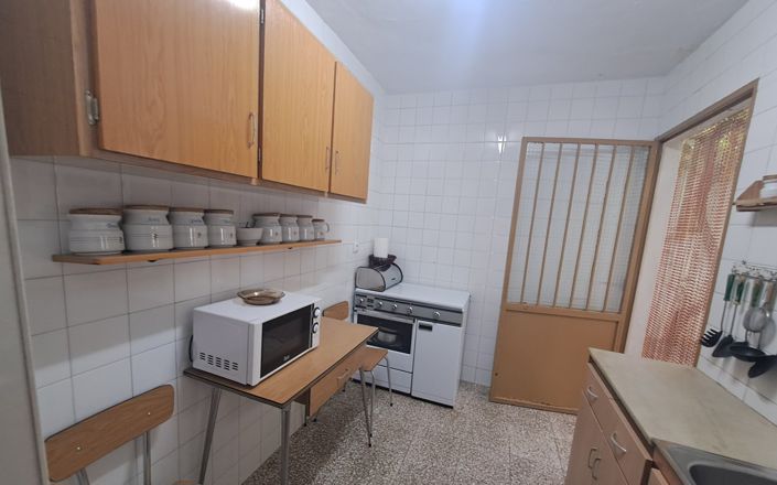 Image No.8-3 Bed House for sale