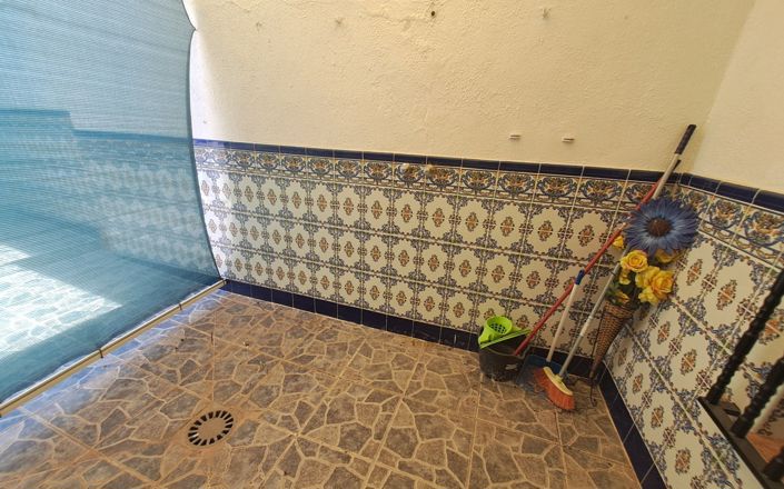 Image No.13-4 Bed House for sale