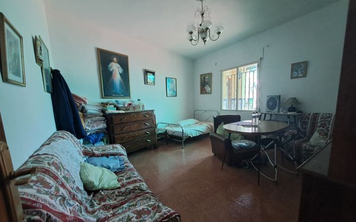 Image No.3-5 Bed House for sale