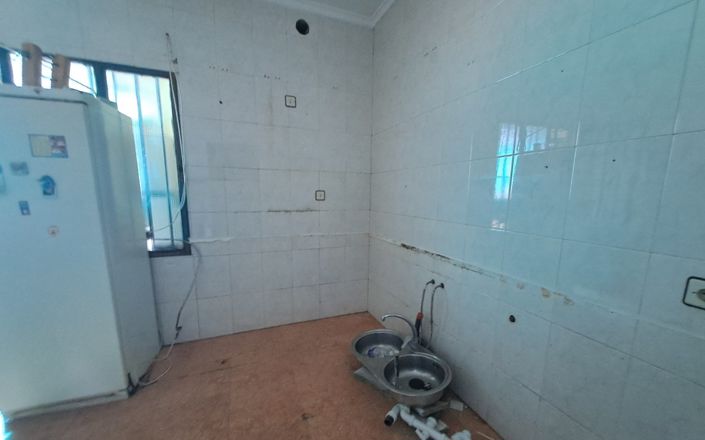 Image No.7-5 Bed House for sale