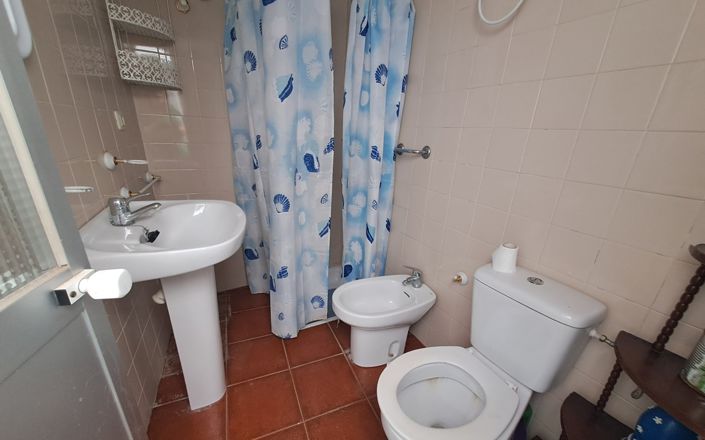 Image No.16-4 Bed House for sale