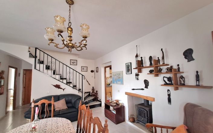 Image No.5-5 Bed House for sale