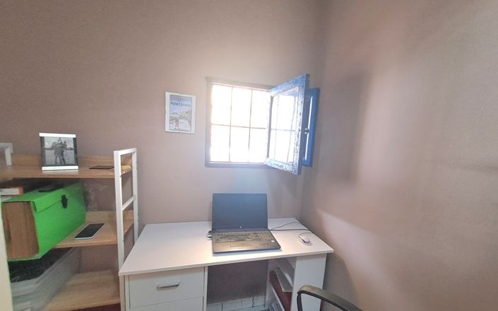 Image No.21-3 Bed House for sale