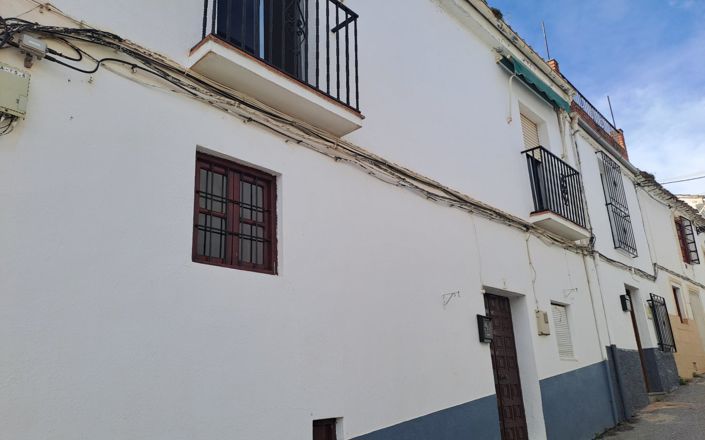 Image No.25-3 Bed House for sale