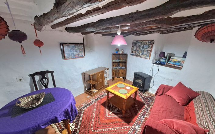 Image No.8-3 Bed House for sale