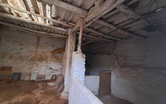 Image No.17-3 Bed House for sale