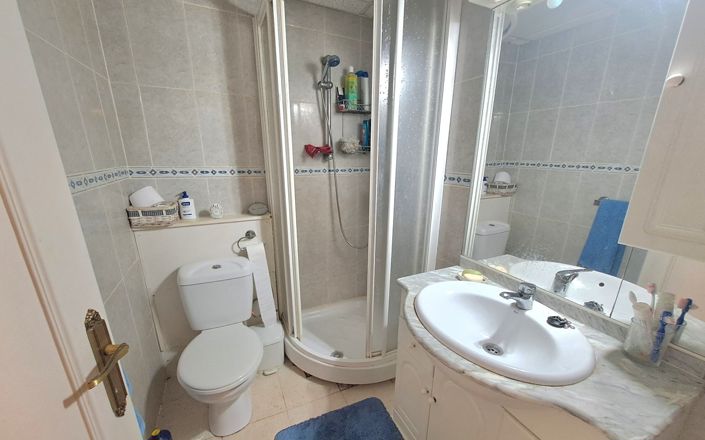 Image No.20-3 Bed House for sale