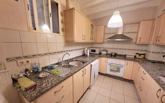 Image No.8-3 Bed House for sale