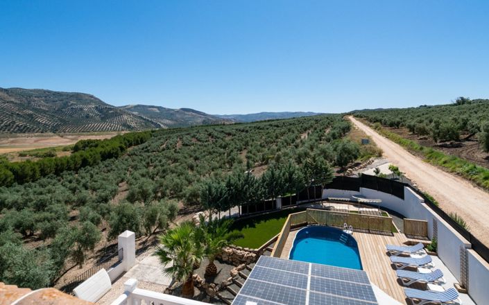 Image No.13-6 Bed House for sale