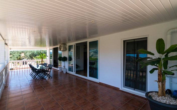 Image No.32-6 Bed House for sale