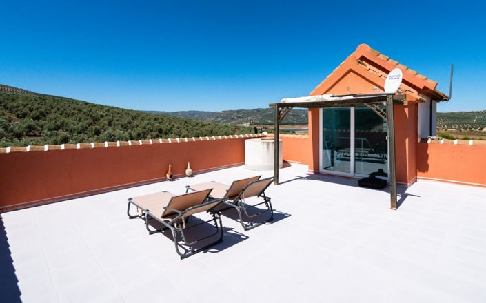 Image No.53-6 Bed House for sale