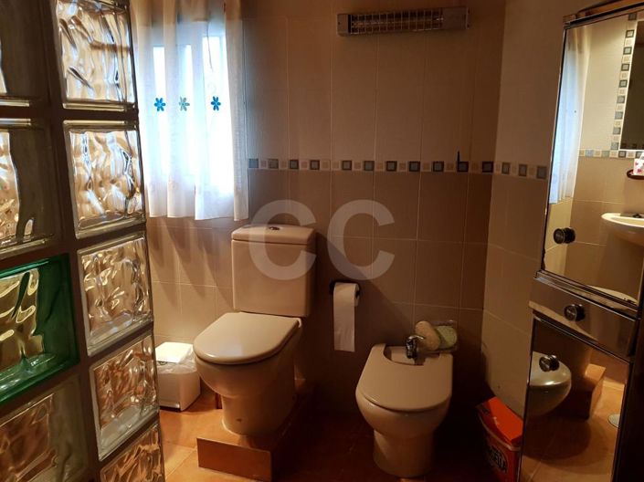 Image No.13-4 Bed House for sale